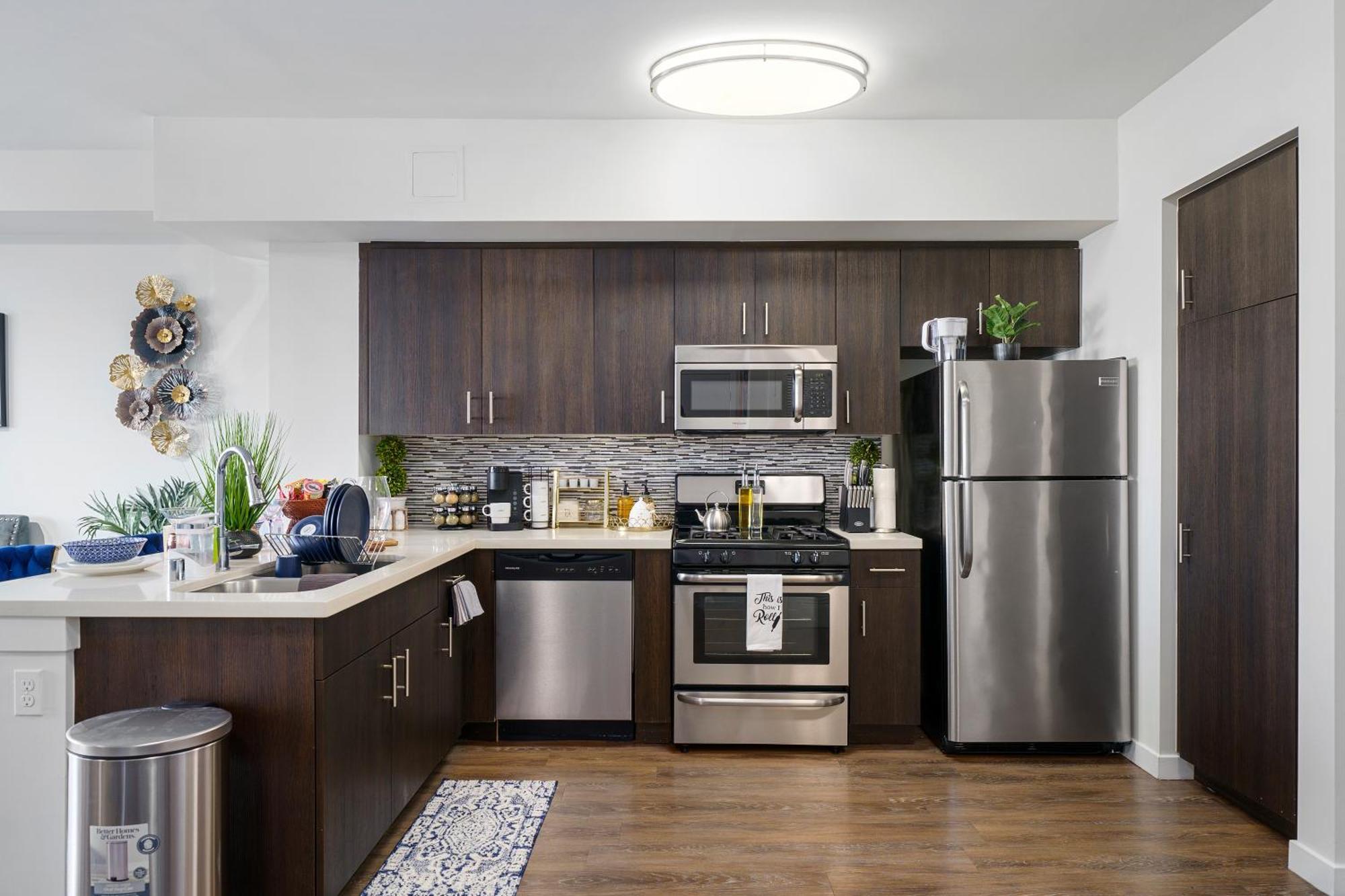 Dtla Escape Skyline Views With Luxury Amenities Apartment